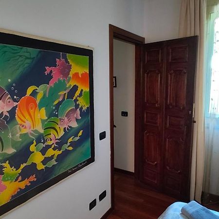 B&B Dolce vita al lago Lugano Porto Ceresio Esterno foto