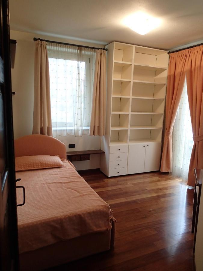 B&B Dolce vita al lago Lugano Porto Ceresio Esterno foto